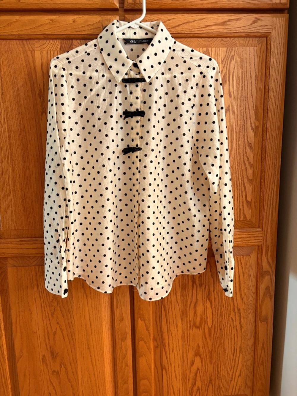 Zara Polka Dot Contrast-Trim Mandarin Shirt - White/Black